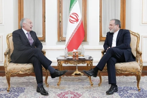 Arak&ccedil;i, BM L&uuml;bnan &Ouml;zel Koordinat&ouml;r&uuml; Arnault ile bir araya geldi
