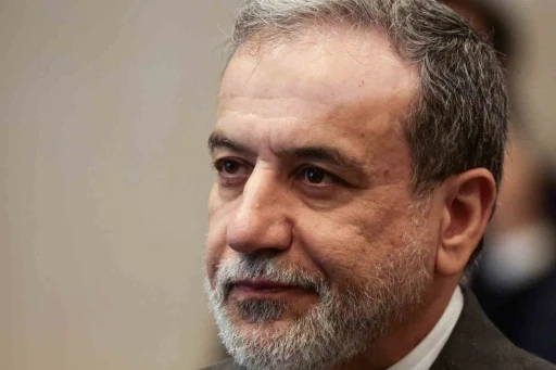 Arak&ccedil;i: "(Trump&rsquo;ın &lsquo;Taş Devri&rsquo; tehdidi) ABD Başkanı zamanı geriye &ccedil;evirmek mi istiyor?"
