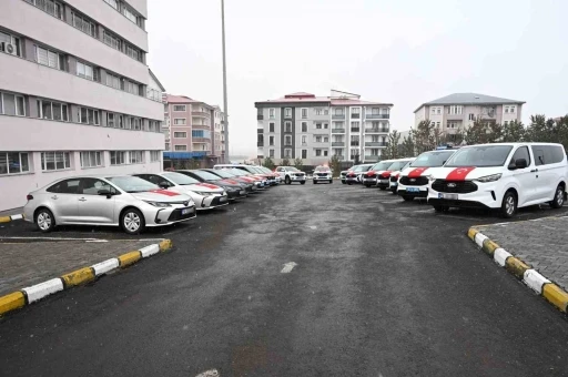 Ardahan’da emniyete tahsis edilen 20 yeni araç törenle hizmete alındı
