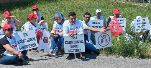 Ardahan’da işçiler basın açıklaması yaptı
