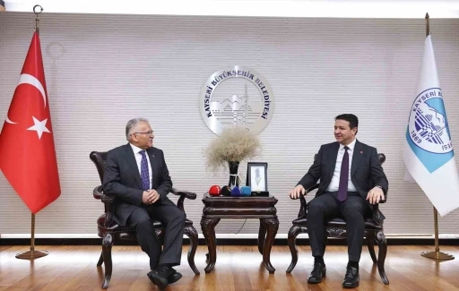 Arıkan: &quot;Büyükkılıç, üzerimde emeği olan bir büyüğümdür&quot;
