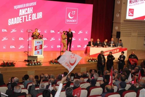 Arıkan: &quot;Siyasi tercihleri üzerinden firmaları, sanatçıları boykot adı altında hedef göstermeyi yanlış buluyoruz&quot;
