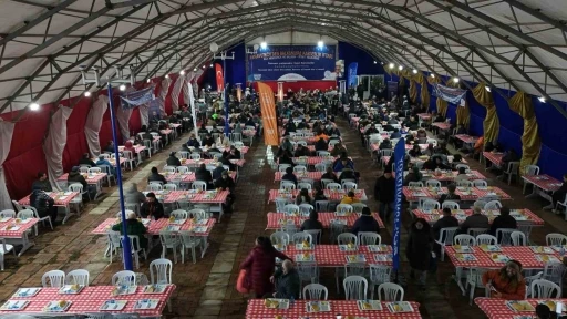 Arnavutk&ouml;y Belediyesi&rsquo;nden Kosova&rsquo;da bin 500 kişilik "Kardeşlik Sofrası"
