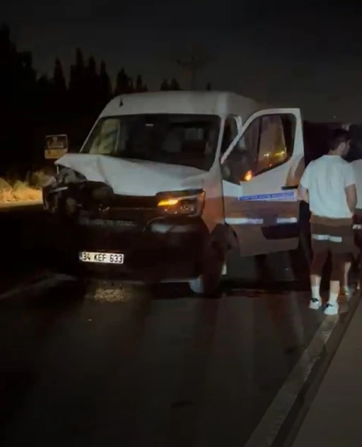 Arnavutköy’de başıboş manda zincirleme kazaya neden oldu: Manda telef oldu 3 kişi yaralandı
