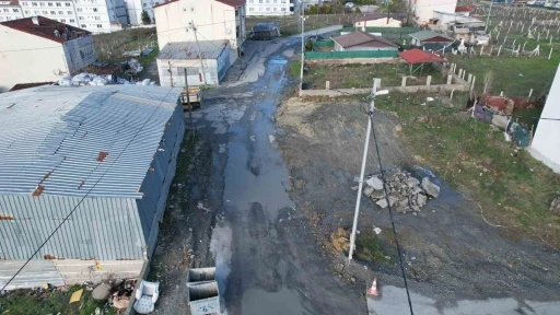 Arnavutk&ouml;y&rsquo;de İSKİ &ccedil;alışması yarım kaldı: Mahalleli &ccedil;ileden &ccedil;ıktı
