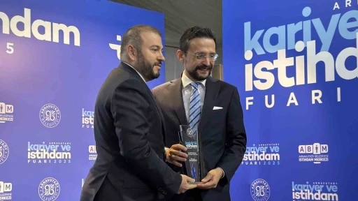 Arnavutk&ouml;y&rsquo;de Kariyer ve İstihdam Fuarı - AKİF 25 kapılarını a&ccedil;tı
