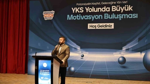 Arnavutk&ouml;y&rsquo;de YKS&rsquo;ye hazırlanan gen&ccedil;lere motivasyon desteği
