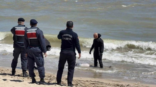 Arnavutk&ouml;y sahilinde erkek cesedi bulundu
