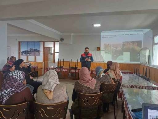 Arpa&ccedil;ay&rsquo;da kadın &uuml;reticilere kaz yetiştiriciliği eğitimi
