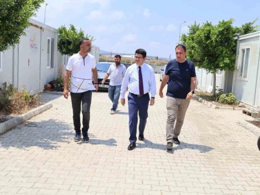 Arsuz&rsquo;da konteyner kentlerin tahliyesiyle ilgili vatandaşlarla bir araya gelindi
