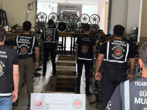 Artvin’de 32 milyon liralık kaçak oto yedek parçası ele geçirildi
