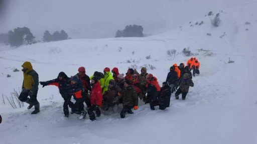 Artvin&rsquo;de &ccedil;ığ altında kalan &ccedil;obanlardan birinin daha cansız bedeni bulundu
