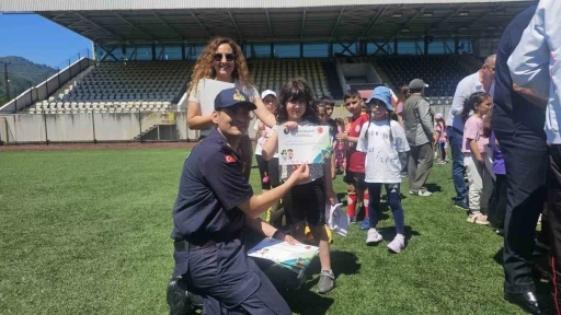 Artvin&rsquo;de Fair-Play kazandı: 14. Grassroots futbol şenliği tamamlandı
