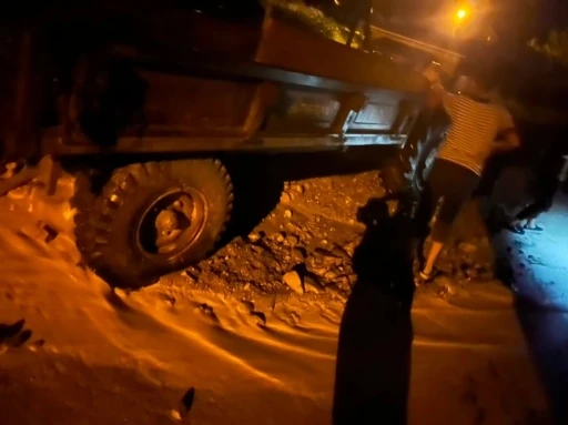 Artvin&rsquo;de gece etkili olan sağanak taşkınlara neden oldu
