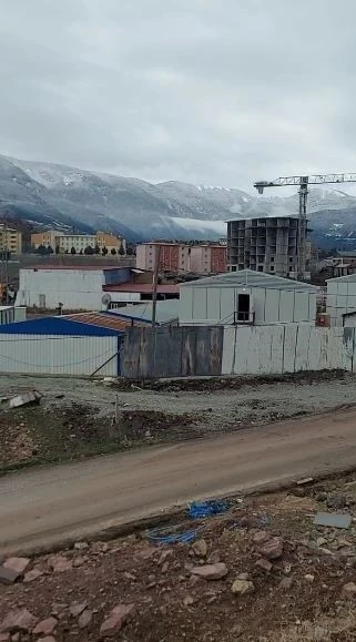 Artvin&rsquo;de inşaattan d&uuml;şen iş&ccedil;i hayatını kaybetti
