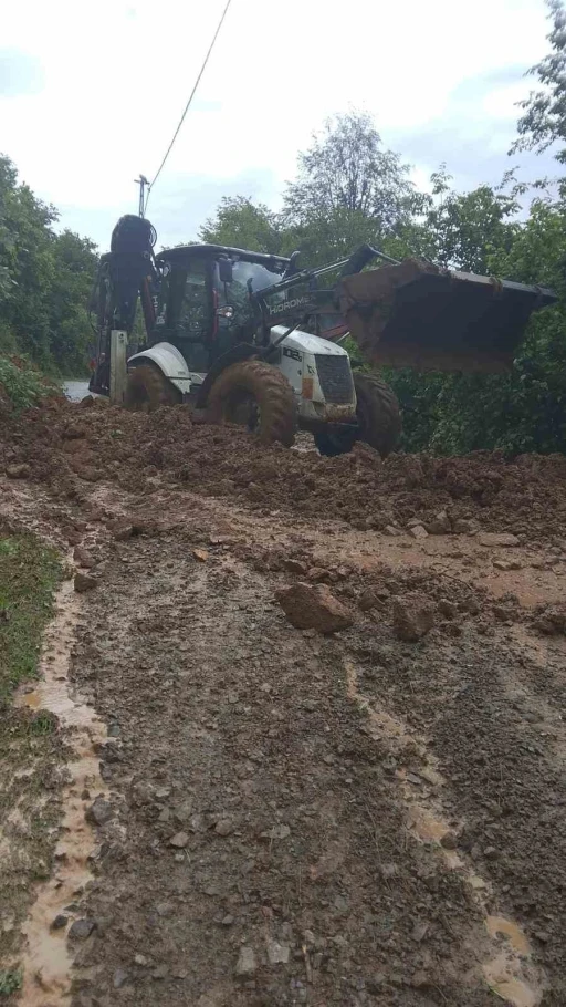 Artvin&rsquo;de sağanak taşkınlara neden oldu
