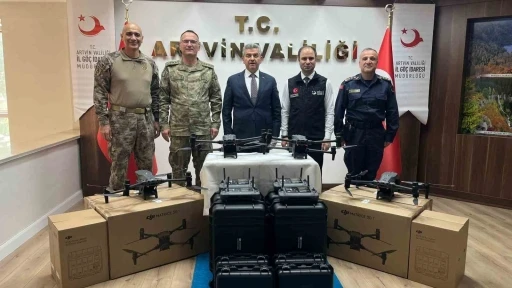 Artvin&rsquo;de sınır hattında termal dron d&ouml;nemi
