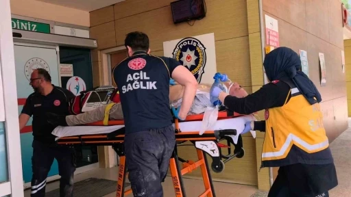 Asans&ouml;r boşluğuna d&uuml;şen yaşlı adam hayatını kaybetti
