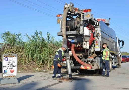 ASAT&rsquo;tan kanalizasyon hattı temizliği ve kapak d&uuml;zenleme &ccedil;alışması

