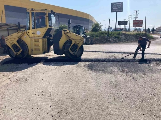 Asfalt ve yama çalışmaları hızlandı

