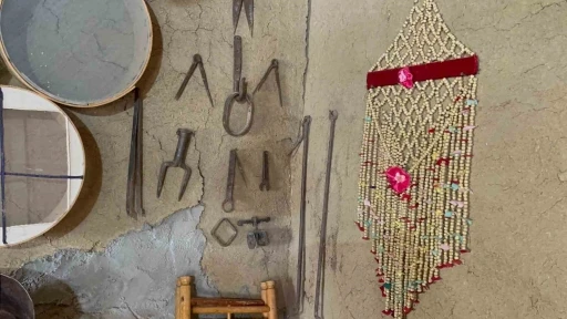 Asırlık tandırda ’Tarım Aletleri Sergisi’
