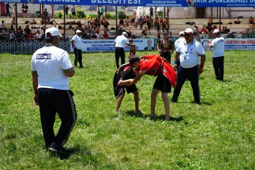 Aşırtmalı Aba G&uuml;reşi T&uuml;rkiye Şampiyonası Şahinbey er meydanında başladı
