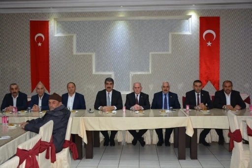 Aşkale’de bayram geleneği devam ediyor
