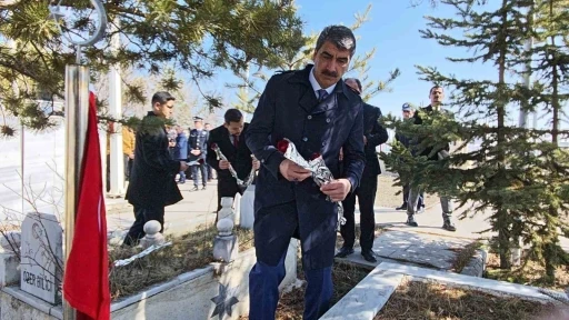 Aşkale&rsquo;de &Ccedil;anakkale şehitleri dualarla anıldı

