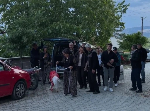 Askerdeki damattan nişanlısına hediye ko&ccedil;
