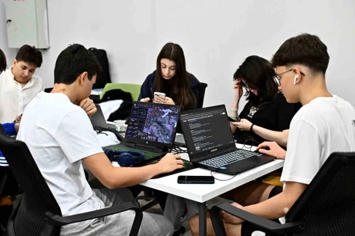 ASSİM&rsquo;den yapay zekayla marka oluşturma eğitimi
