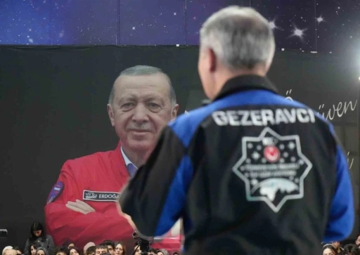 Astronot Alper Gezeravcı: "2027&rsquo;de aya erişim noktasında koyulmuş hedefimiz var"
