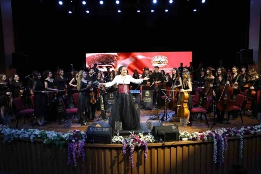 Atakum&rsquo;da &Ccedil;ocuk ve Gen&ccedil;lik Orkestrası, Ata Sahne&rsquo;de ilk konserini verdi
