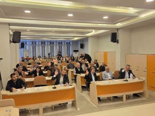 Atakum meclisinde yatırım ve maaş g&uuml;ndemi
