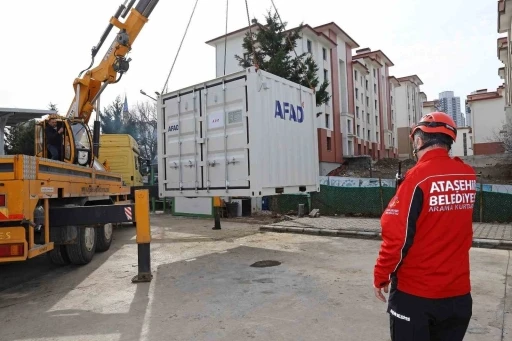 Ataşehir Belediyesinden deprem riskine karşı &ouml;nemli adım: İki mahalleye daha deprem konteyneri
