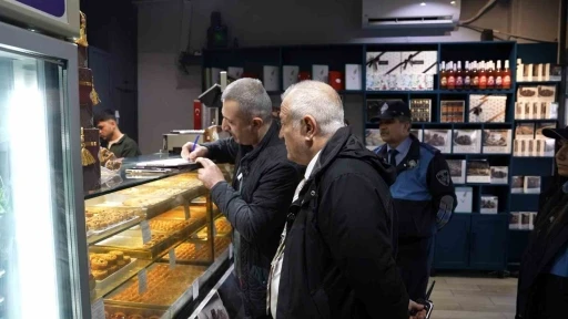 Ataşehir&rsquo;de bayram &ouml;ncesi sıkı denetim: &Uuml;retim noktaları mercek altında
