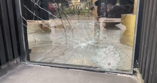 Ataşehir’de güzellik merkezine motosikletli silahlı saldırı
