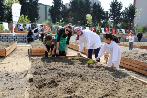 Ataşehir’de &quot;Kent Bostanları&quot; projesinin ikincisi hayata geçti
