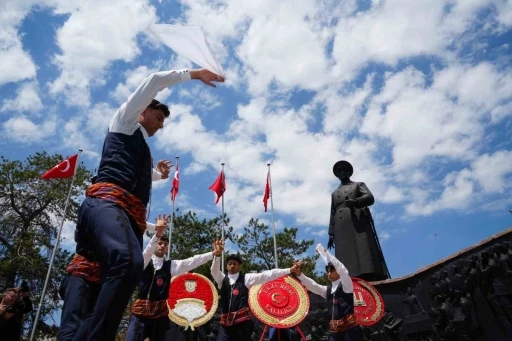 Atat&uuml;rk&rsquo;&uuml;n Erzurum&rsquo;a gelişinin 107&rsquo;nci yıl d&ouml;n&uuml;m&uuml; t&ouml;renle kutlandı
