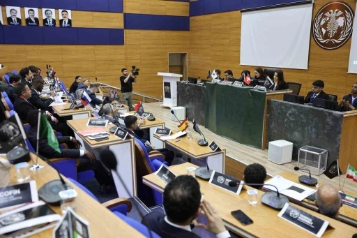 Atat&uuml;rk &Uuml;niversitesi MUN kapanış seremonisi yapıldı
