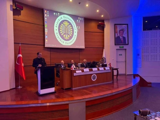 Atat&uuml;rk &Uuml;niversitesi&rsquo;nde, Bilişim ve teknoloji hukukunda g&uuml;ncel meseleler konferansı
