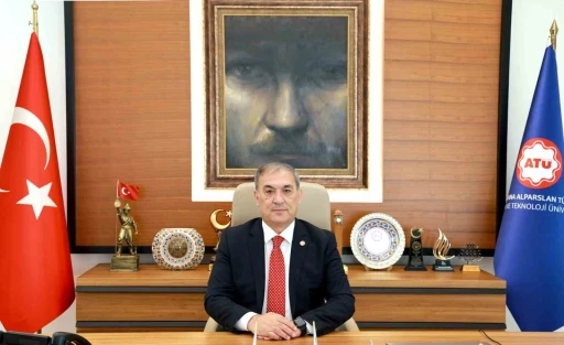AT&Uuml; Rekt&ouml;r&uuml; S&ouml;zen: "&Uuml;lkemize değer katmaya devam edeceğiz"
