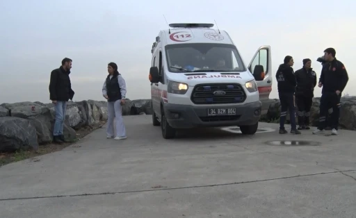 Avcılar&rsquo;da karısına intihar mesajı atan sarhoş adam ortalığı ayağa kaldırdı
