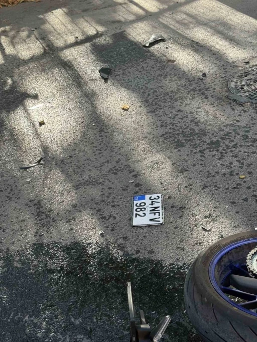 Avcılar’da kaza yapan motosiklet böyle savruldu
