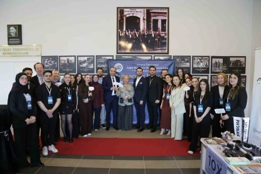 Avrasya &Uuml;niversitesi 1. Ulusal &Ouml;ğrenci Sempozyumu başladı
