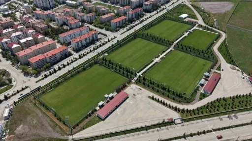 Avrupa&rsquo;nın en g&ouml;zde tesisi kamp sezonuna hazır
