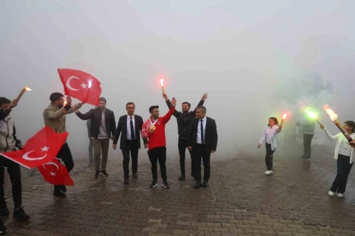 Avrupa şampiyonu Harun Algül, Şırnak’ta coşkuyla karşılandı
