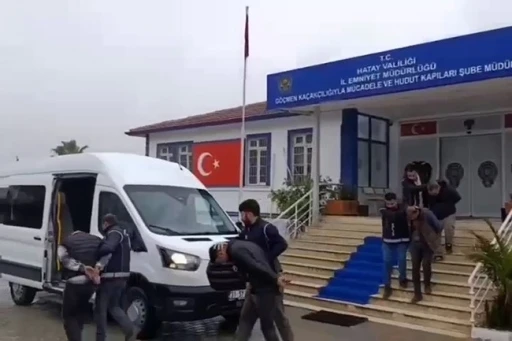 Avrupa &uuml;midiyle yola &ccedil;ıkan 12 g&ouml;&ccedil;men Hatay&rsquo;da yakalandı
