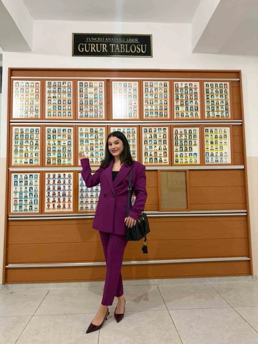 Avrupa ve d&uuml;nya şampiyonu Erivan Barut, mezun olduğu okulda &ouml;ğrencilerle buluştu
