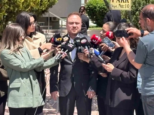 Avukat &Uuml;regen: "İcra kanalıyla partimizi tekrar teslimini hallettik"
