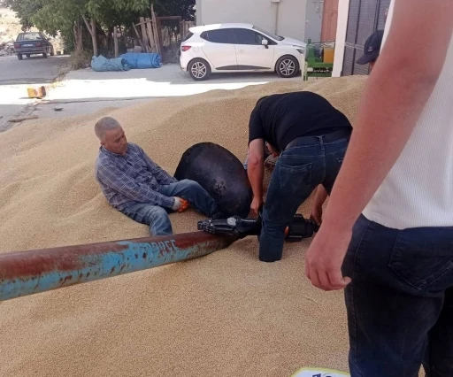 Ayağını hububat elevat&ouml;r&uuml;ne kaptıran kişi yaralandı
